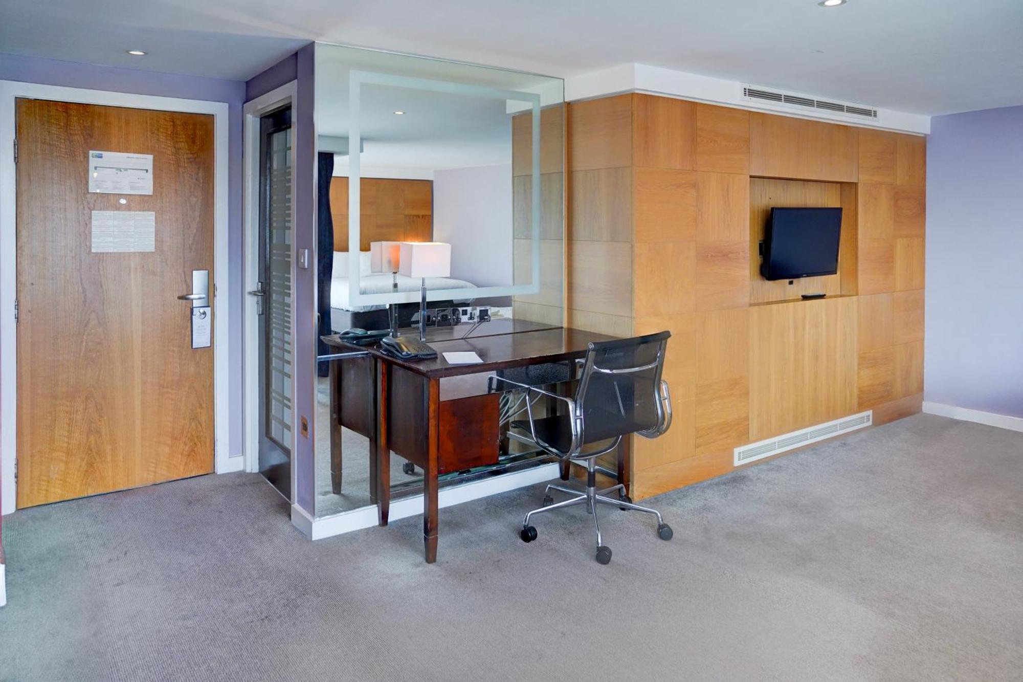 Belvilla Crewe City Centre Hotel Lifestyle Εξωτερικό φωτογραφία