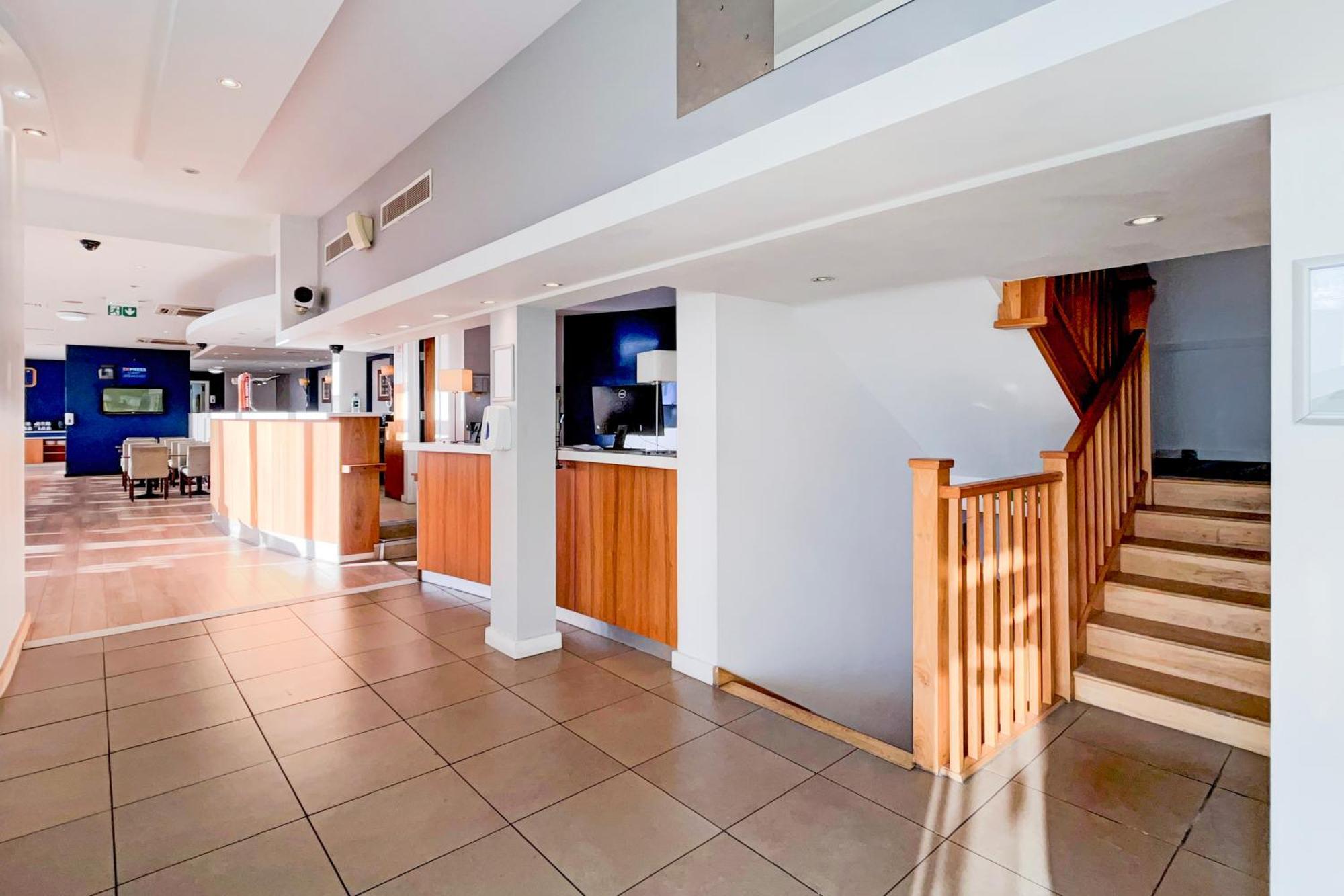 Belvilla Crewe City Centre Hotel Lifestyle Εξωτερικό φωτογραφία